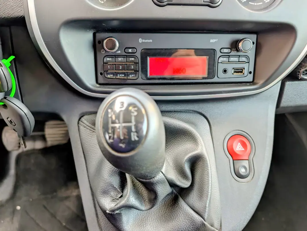 Renault Kangoo 2019 - 8900 EUR, 177086 km - 177086km - foto 17 de 18