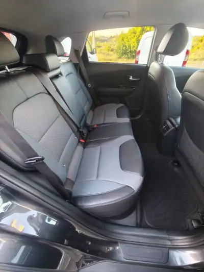 Kia e-Niro 2021 - 24400 EUR, 81000 km - AUTO.MOTO.pt - 81000km - foto 6 de 13