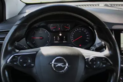 Opel Crossland X 2017 - 12500 EUR, 113439 km - AUTO.MOTO.pt - 113439km - foto 23 de 35