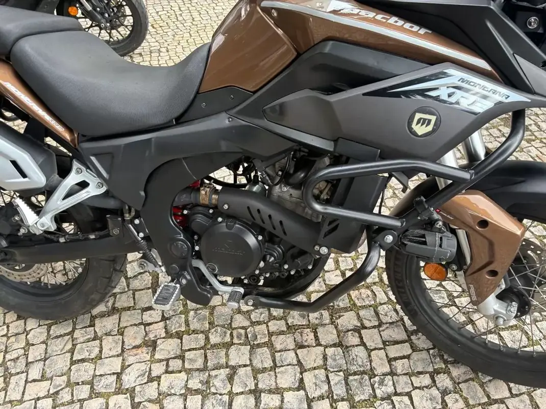 2021 - 2950 EUR, 16633 km - AUTO.MOTO.pt - 16633km - foto 13 de 15