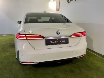 BMW i5 2024 - 48750 EUR, 66000 km - AUTO.MOTO.pt - 66000km - foto 8 de 42