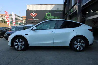 Tesla Model Y 2024 - 35900 EUR, 38745 km - 38745km - foto 15 de 38