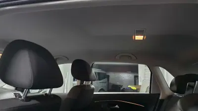 Volkswagen Polo 2014 - 10990 EUR, 136000 km - AUTO.MOTO.pt - 136000km - foto 20 de 31