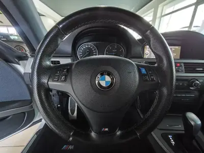 BMW 320 2012 - 18650 EUR, 179300 km - AUTO.MOTO.pt - 179300km - foto 25 de 35