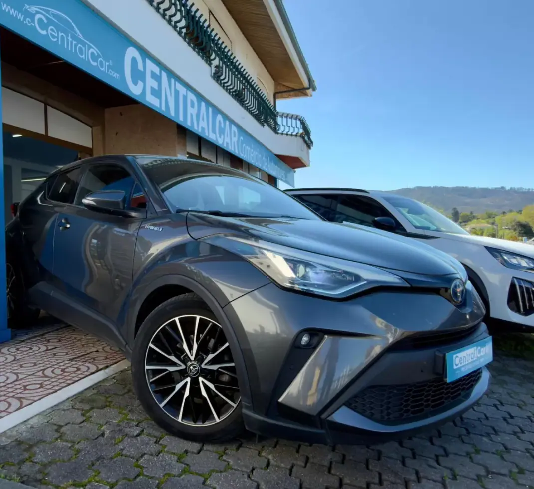 Toyota C-HR 2019 - 23950 EUR, 90000 km - AUTO.MOTO.pt - 90000km - foto 2 de 24