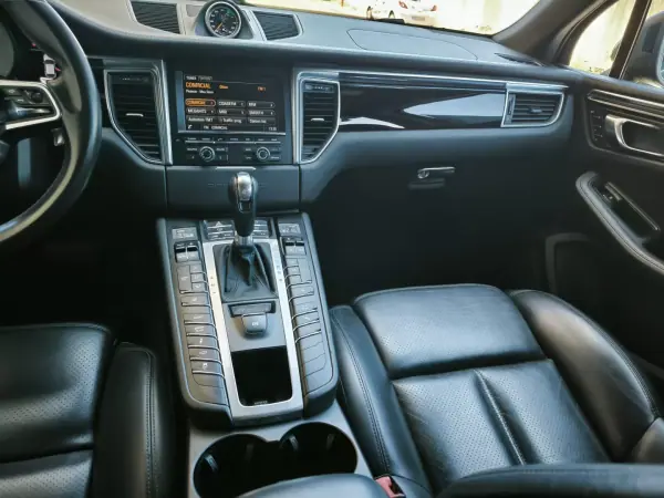Porsche Macan 2014 - 42950 EUR, 177239 km - AUTO.MOTO.pt - 177239km - foto 27 de 59