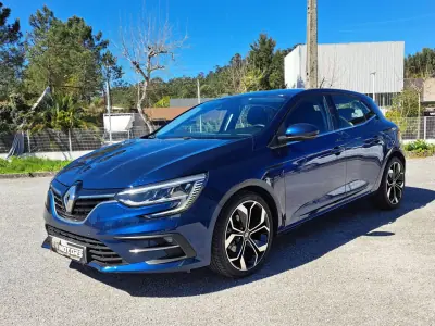 Renault Mégane 2021 - 17490 EUR, 95509 km - AUTO.MOTO.pt - 95509km - foto 6 de 46