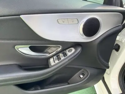 Mercedes-Benz C 220 2018 - 38900 EUR, 76254 km - AUTO.MOTO.pt - 76254km - foto 6 de 27