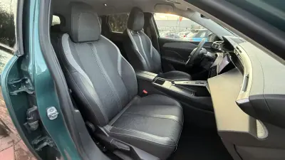 Peugeot 308 SW 2023 - 22990 EUR, 145000 km - AUTO.MOTO.pt - 145000km - foto 22 de 24