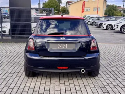 MINI 3 Portas 2009 - 8500 EUR, 167000 km - AUTO.MOTO.pt - 167000km - foto 4 de 19