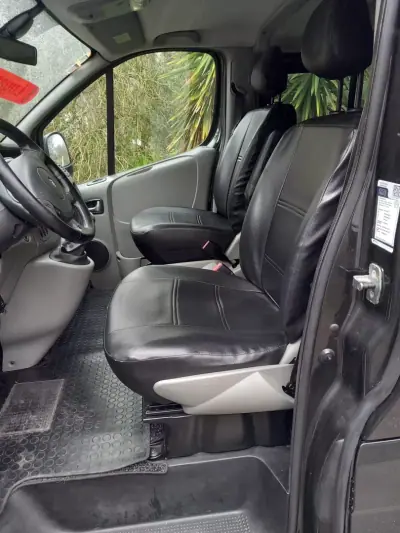 Renault Trafic 2014 - 14000 EUR, 329000 km - AUTO.MOTO.pt - 329000km - foto 14 de 25