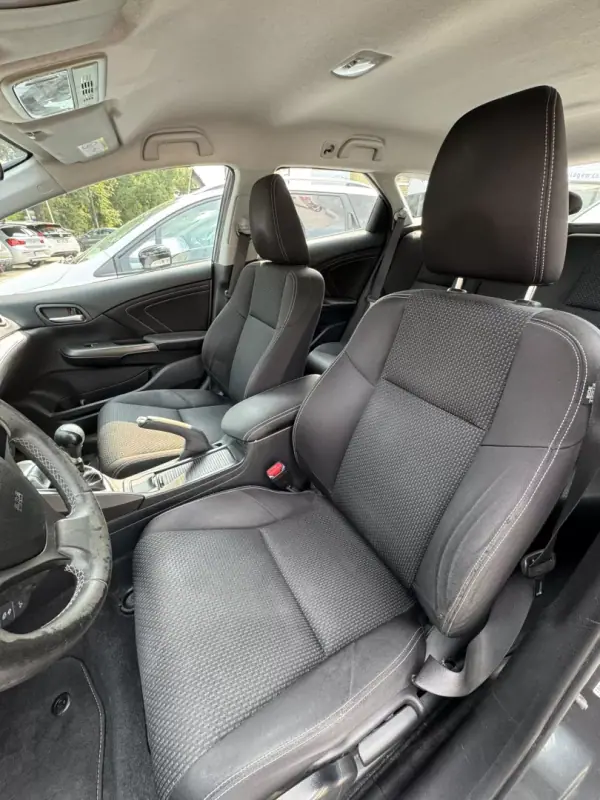 Honda Civic Tourer 2015 - 13500 EUR, 175148 km - 175148km - foto 8 de 10
