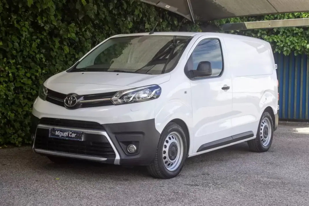 Toyota Proace 1.6 D4D L1H1 2019 - 15900 EUR, 65000 km - AUTO.MOTO.pt - 65000km - foto 9 de 15