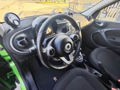Smart ForFour 2017 - 13500 EUR, 44000 km - AUTO.MOTO.pt - 44000km - foto 28 de 46