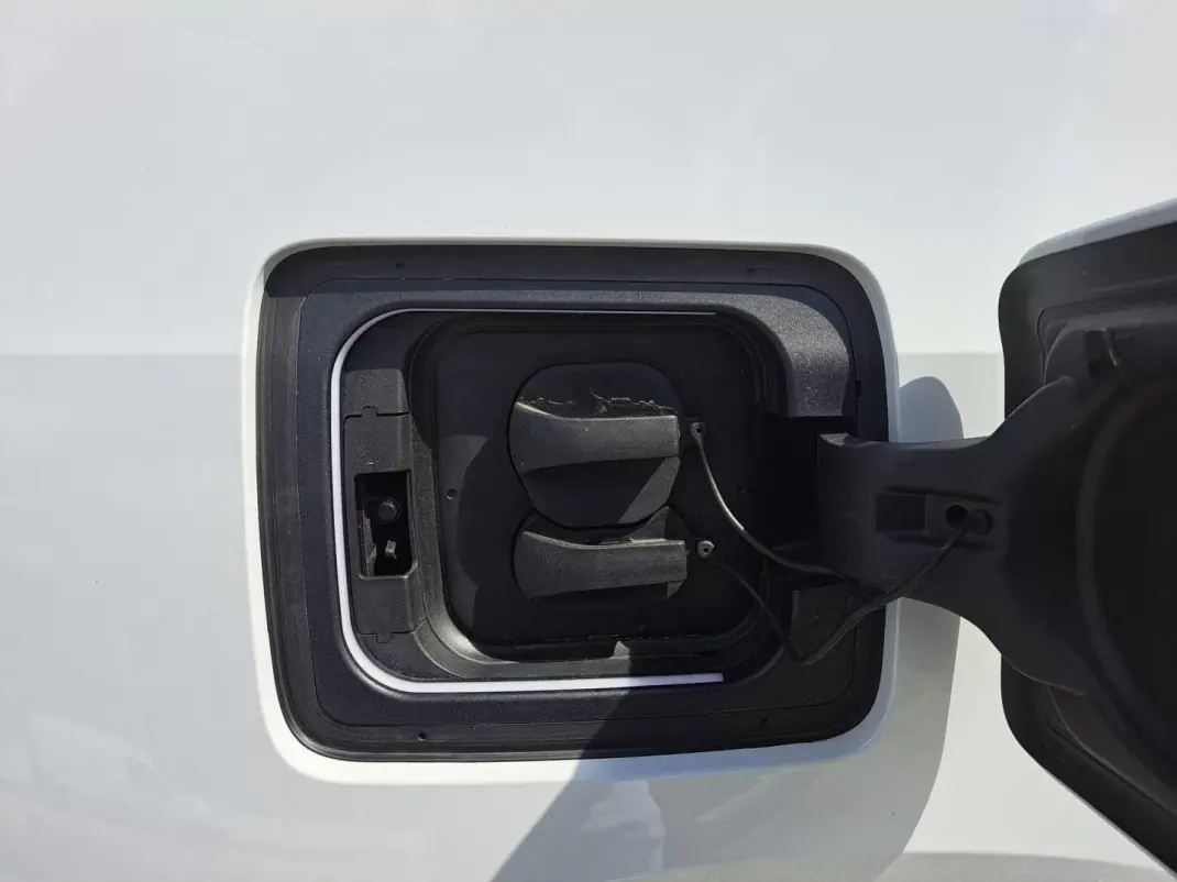 BMW i3 2019 - 28500 EUR, 89000 km - AUTO.MOTO.pt - 89000km - foto 43 de 45