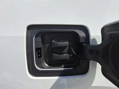 BMW i3 2019 - 28500 EUR, 89000 km - AUTO.MOTO.pt - 89000km - foto 43 de 45