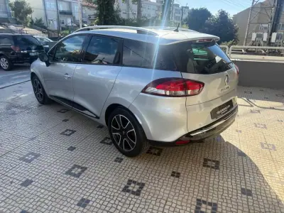 Renault Clio Sport Tourer 2013 - 7450 EUR, 180000 km - foto 5 de 26