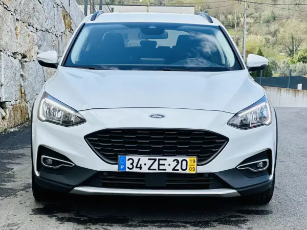 Ford Focus 2019 - 13990 EUR, 83000 km - AUTO.MOTO.pt - 83000km - foto 12 de 51