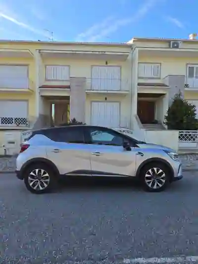 Renault Captur 2021 - 14500 EUR, 138000 km - 138000km - foto 2 de 10