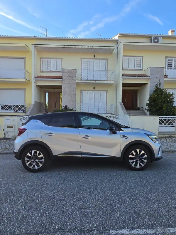 Renault Captur TCe 100 GPL INTENS 2021 Gas GNC — 138 000 km · Viseu Renault Captur TCe 100 GPL INTENS 2021 Gas GNC