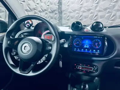 Smart ForTwo Coupé 2021 - 12990 EUR, 18100 km - AUTO.MOTO.pt - 18100km - foto 14 de 27