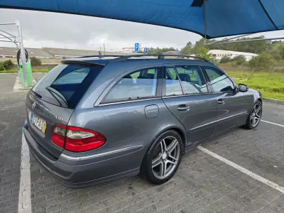 Mercedes-Benz E 220 2007 - 8990 EUR, 330000 km - AUTO.MOTO.pt - 330000km - foto 5 de 15
