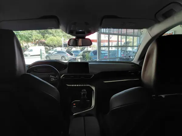 Peugeot 5008 2019 - 12900 EUR, 128000 km - AUTO.MOTO.pt - 128000km - foto 21 de 21