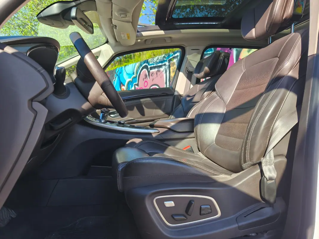 Renault Espace 2016 - 16450 EUR, 171955 km - AUTO.MOTO.pt - 171955km - foto 5 de 31