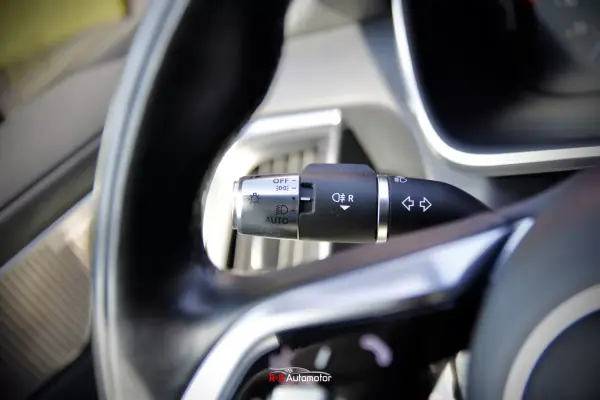 Jaguar I-Pace 2022 - 29900 EUR, 99000 km - AUTO.MOTO.pt - 99000km - foto 34 de 44