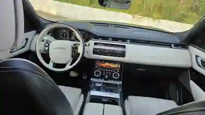 Land Rover Range Rover Velar 2017 - 27950 EUR, 205000 km - 205000km - foto 14 de 15