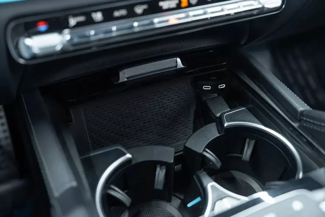 Mercedes-Benz GLE 350 2023 - 81950 EUR, 74000 km - AUTO.MOTO.pt - 74000km - foto 54 de 60