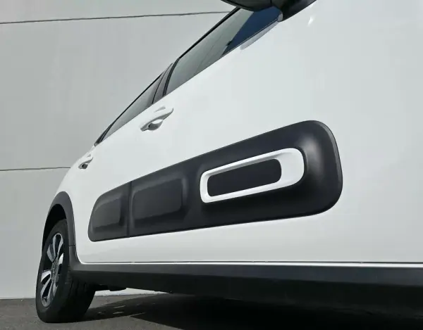Citroën C3 2021 - 10900 EUR, 31800 km - AUTO.MOTO.pt - 31800km - foto 6 de 31