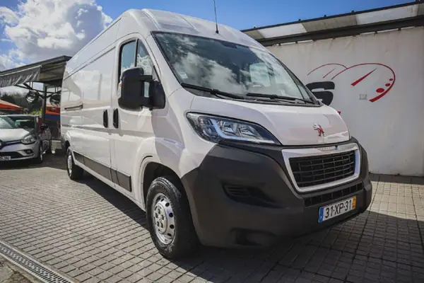 Peugeot BOXER PREMIUM L3H2 2.2 140CV 2019 - 18700 EUR, 208000 km - AUTO.MOTO.pt - 208000km - foto 9 de 21