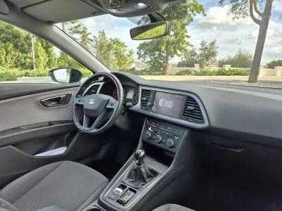 SEAT Leon 2019 - 15900 EUR, 90147 km - AUTO.MOTO.pt - 90147km - foto 20 de 23