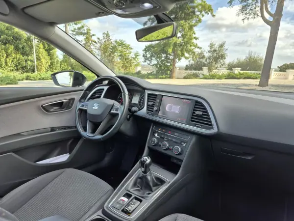 SEAT Leon 2019 - 15900 EUR, 90147 km - AUTO.MOTO.pt - 90147km - foto 20 de 23