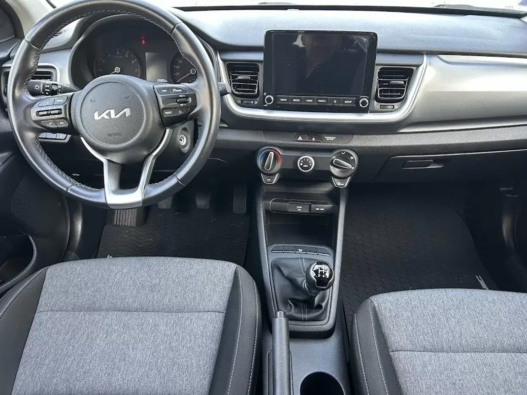 Kia Stonic 2023 - 17490 EUR, 23350 km - 23350km - foto 7 de 16