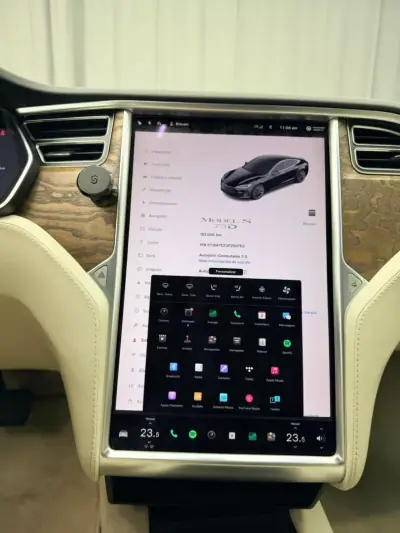 Tesla Model S 2018 - 23500 EUR, 183000 km - AUTO.MOTO.pt - 183000km - foto 16 de 21