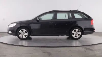 Skoda Octavia Break 2010 - 7500 EUR, 139227 km - AUTO.MOTO.pt - 139227km - foto 8 de 24