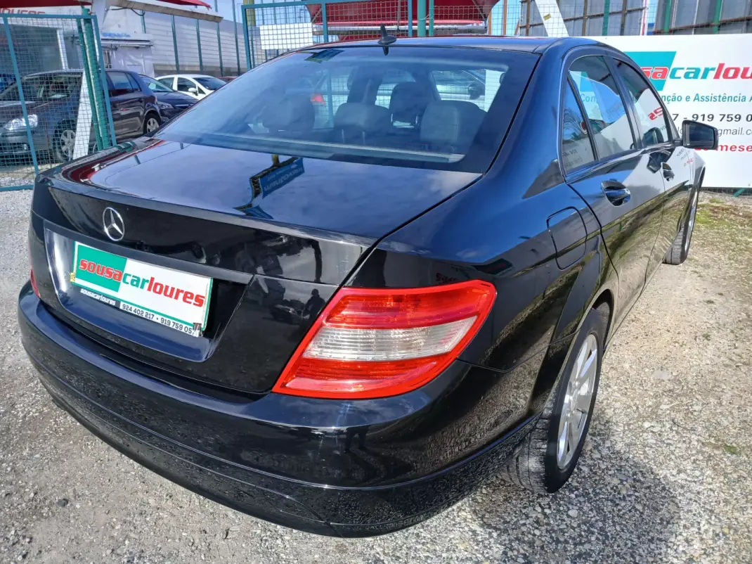 Mercedes-Benz C 200 2010 - 10250 EUR, 208074 km - AUTO.MOTO.pt - 208074km - foto 8 de 23