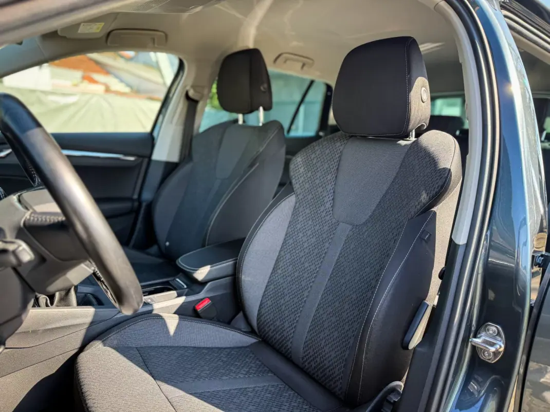 Skoda Octavia Break 2021 - 16990 EUR, 170000 km - AUTO.MOTO.pt - 170000km - foto 7 de 12
