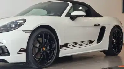 Porsche 718 Boxster 2024 - 89990 EUR, 12821 km - AUTO.MOTO.pt - 12821km - foto 15 de 34