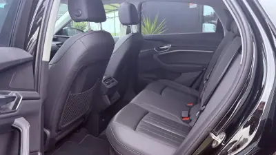 Audi e-tron Sportback 2020 - 31990 EUR, 80000 km - AUTO.MOTO.pt - 80000km - foto 21 de 43