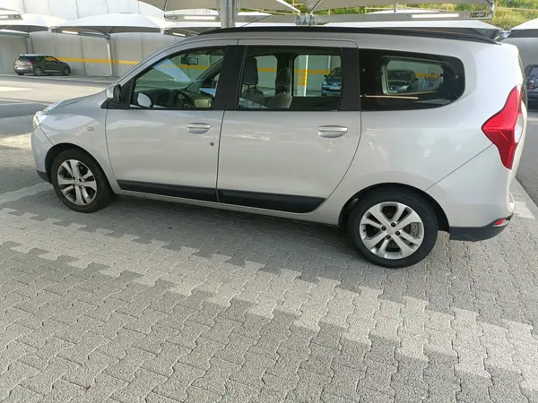 Dacia Lodgy 2016 - 10500 EUR, 164009 km - AUTO.MOTO.pt - 164009km - foto 2 de 8