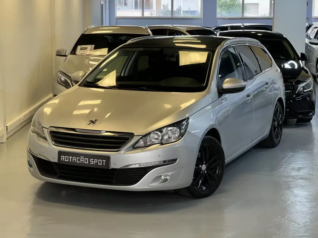 Peugeot 308 SW 2014 - 6990 EUR, 298000 km - AUTO.MOTO.pt - 298000km - foto 1 de 37