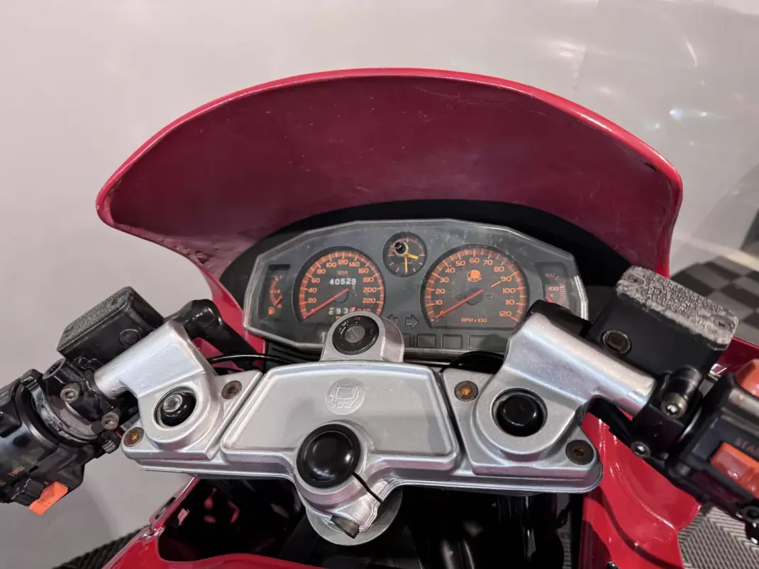 Ducati 749 1987 - 5500 EUR, 40500 km - 40500km - foto 10 de 13