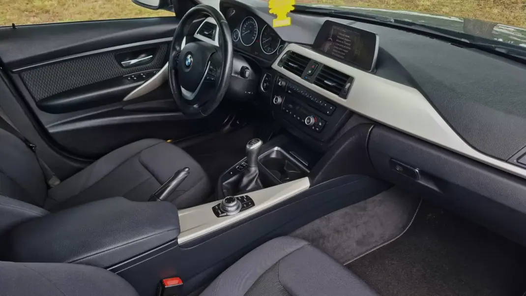 BMW 316 2013 - 13900 EUR, 162600 km - 162600km - foto 13 de 17