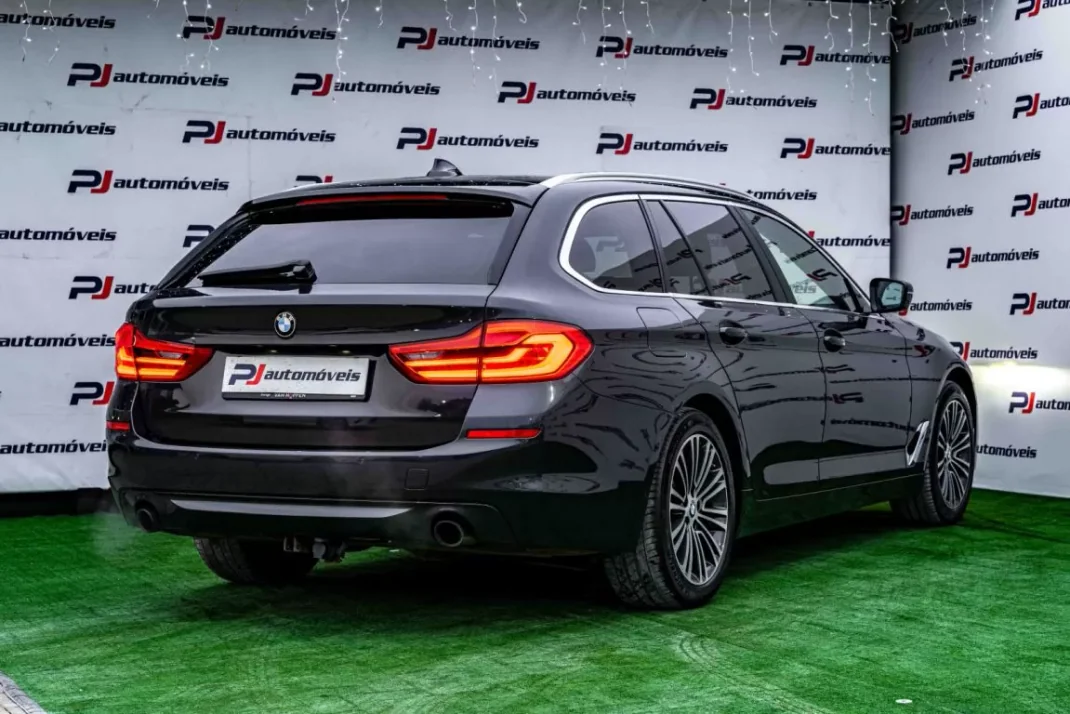 BMW 520 2018 - 26990 EUR, 118962 km - AUTO.MOTO.pt - 118962km - foto 17 de 18