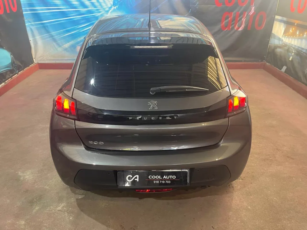 Peugeot 208 2023 - 14900 EUR, 44000 km - AUTO.MOTO.pt - 44000km - foto 12 de 47