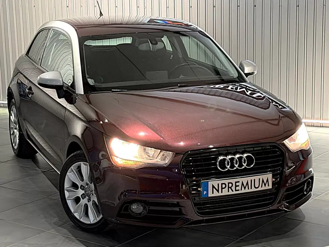 Audi A1 2011 - 9990 EUR, 218000 km - AUTO.MOTO.pt - 218000km - foto 18 de 34