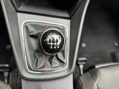 SEAT Leon 2014 - 14900 EUR, 192520 km - AUTO.MOTO.pt - 192520km - foto 10 de 18